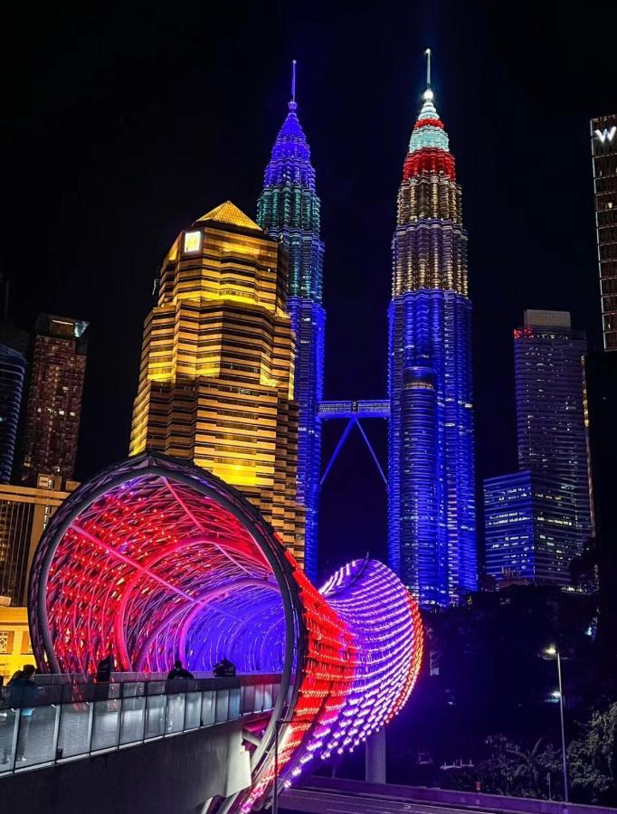 Calm Sojourn, Sky Suites Klcc Kuala Lumpur Exterior foto